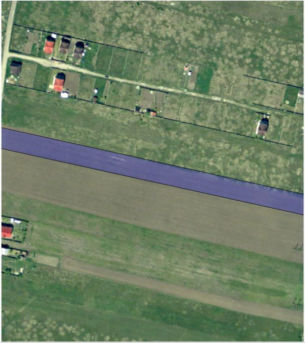 Vand teren (9000 m2) in zona spitalului in orasul Bals