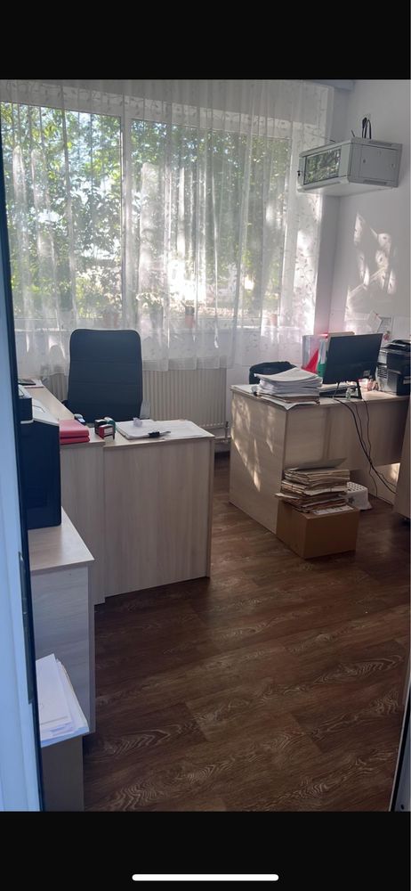 Vand cladire birouri  zona Platforma Dunacor (CFA) La 5 km de Braila