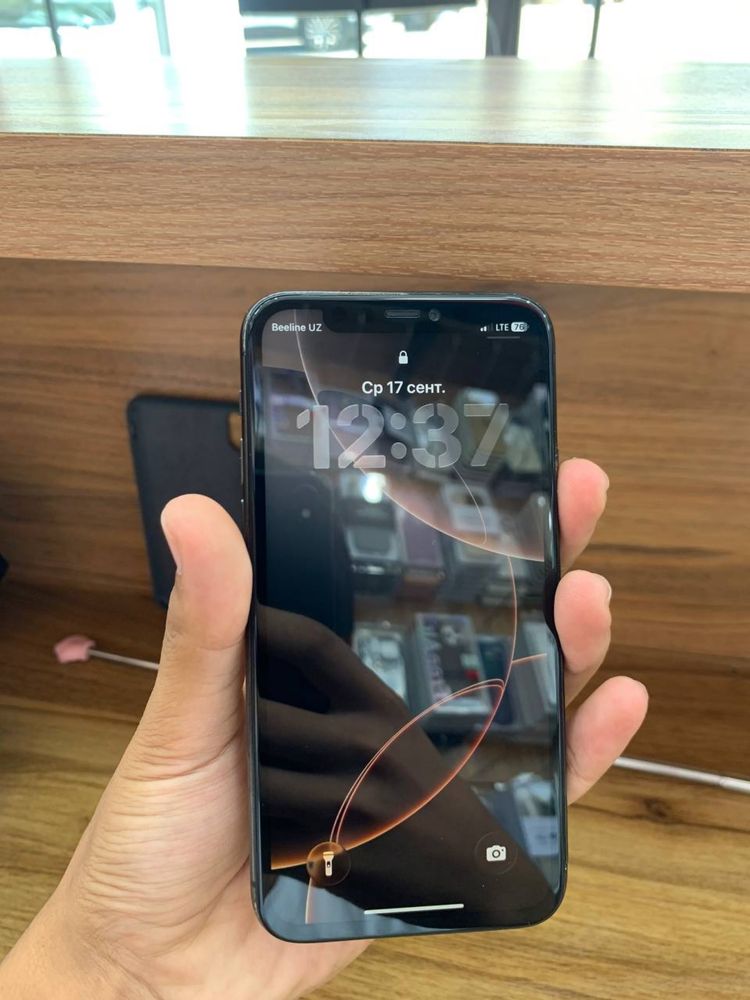 Iphone 11 pro mokriy