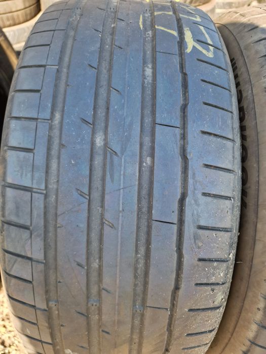 Anvelope 255/45R19 marca Hankook, DOT 2022,6 mm