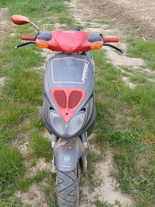Vând scuter piaggio nrg