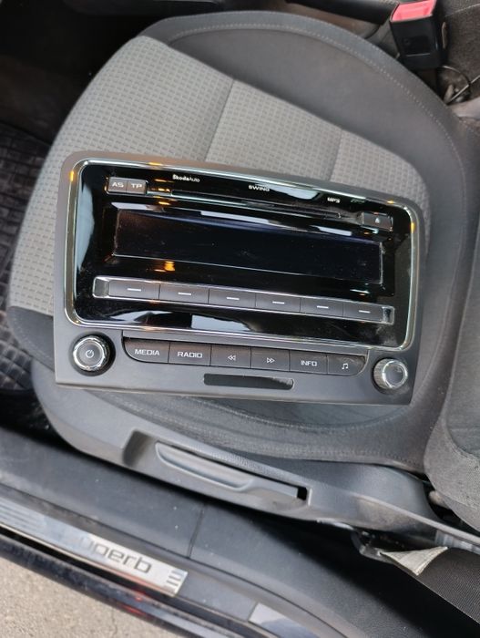 Оригинална Мултимедия schkoda superb 2012