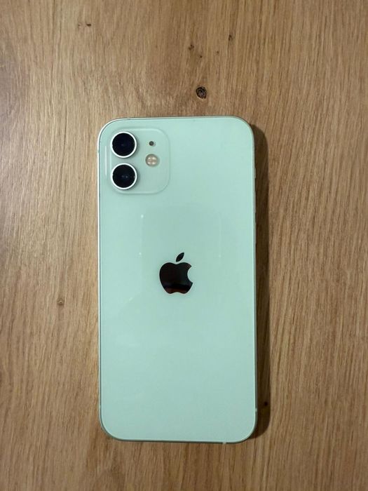 Iphone 12 green