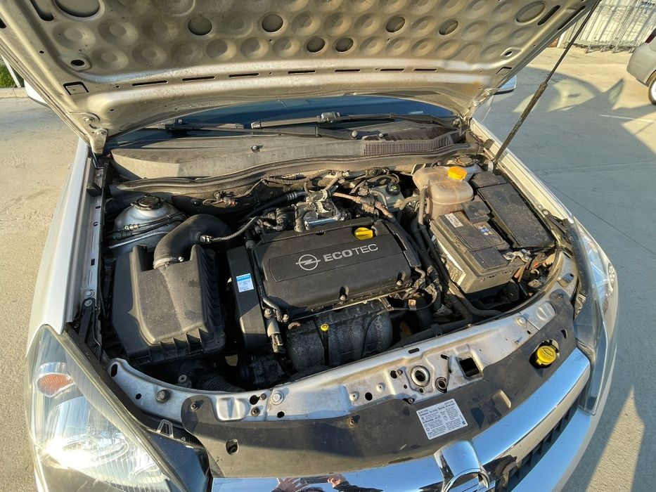 Opel Astra H Gtc  Panoramic Edition