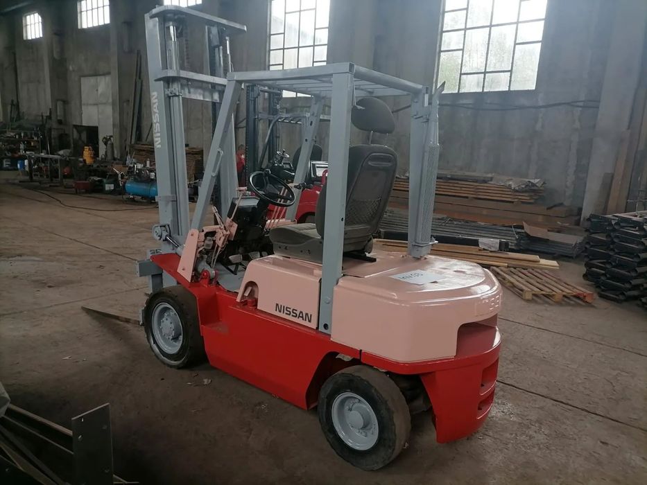 Nissan FJ02A25U Persoana juridica vindem Nissan FJ02E775152 fabricat 1995