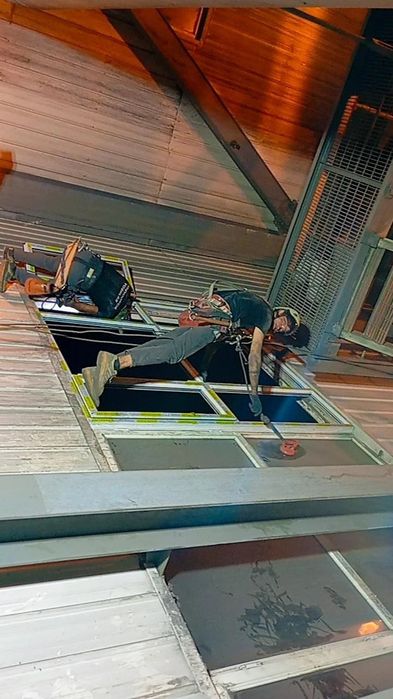 Высотники, Альпинисты, ремонт фасада, утепление фасада, мойка фасада