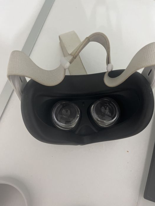 Casca meta quest 2 utilizata