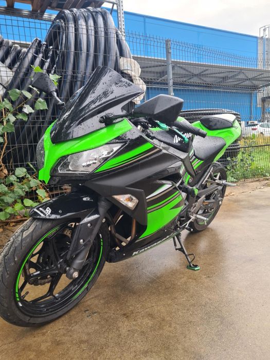 Kawasaki ninja 300