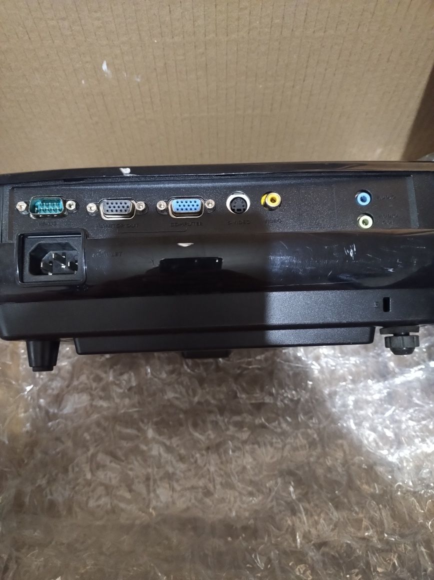 Projector BENQ MP525-V