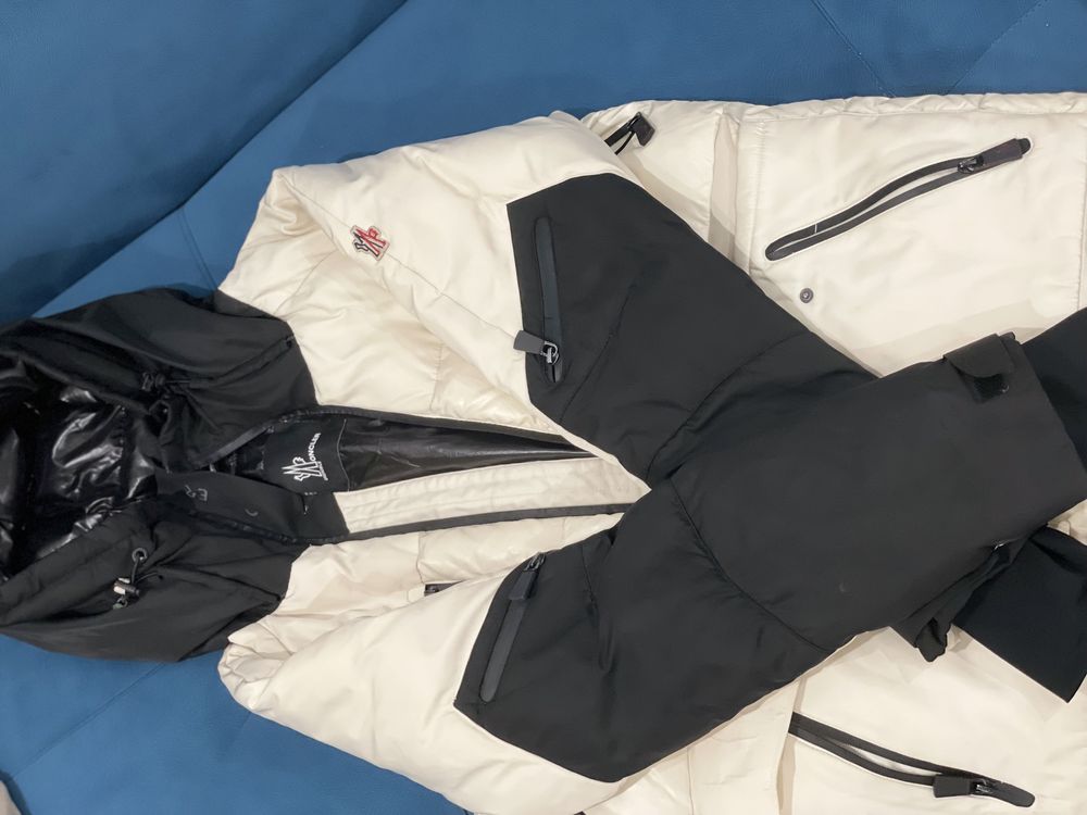 Куртка moncler