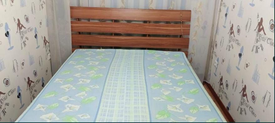 Кровать 160×200 в отличном состоянии + матрас