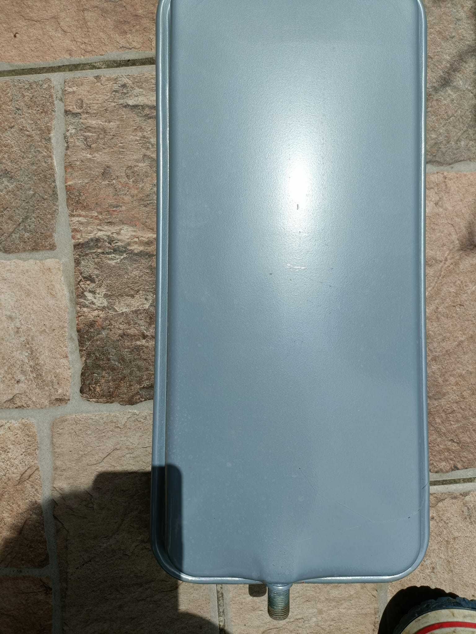 Vasul de expansiune de 9 l pentru Nova Florida DELFIS KC 24.9.