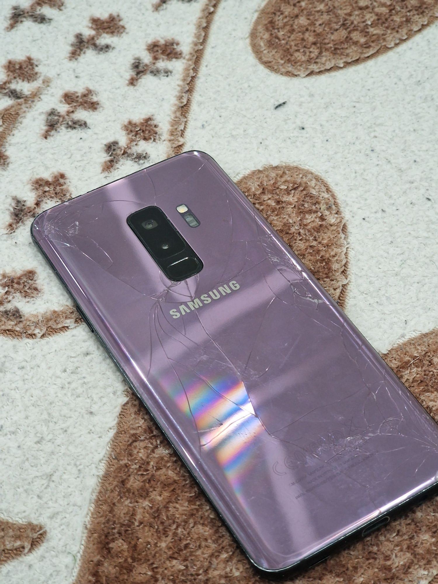 Samsung s9+  на запчасти