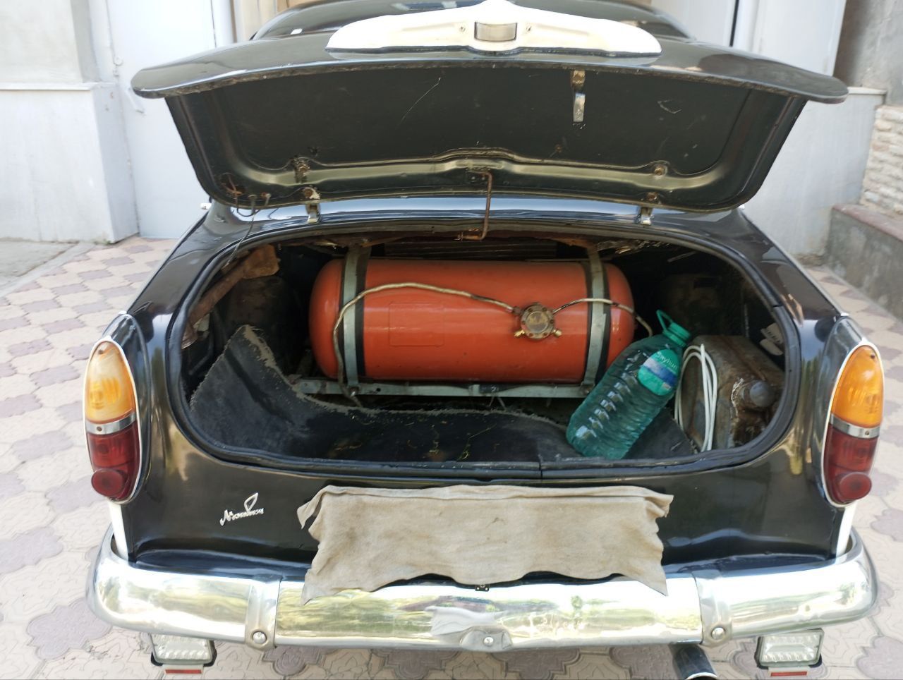 Moskvich 403 sotiladi