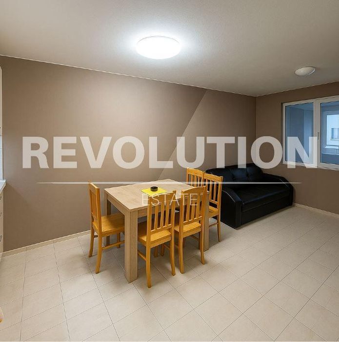 Дава се под наем Тристаен апартамент в Варна, Аспарухово - 75 кв.м за 350 € - Снимка #1