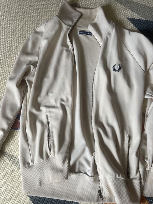 Оригинални мъжки спортни горнища!!!