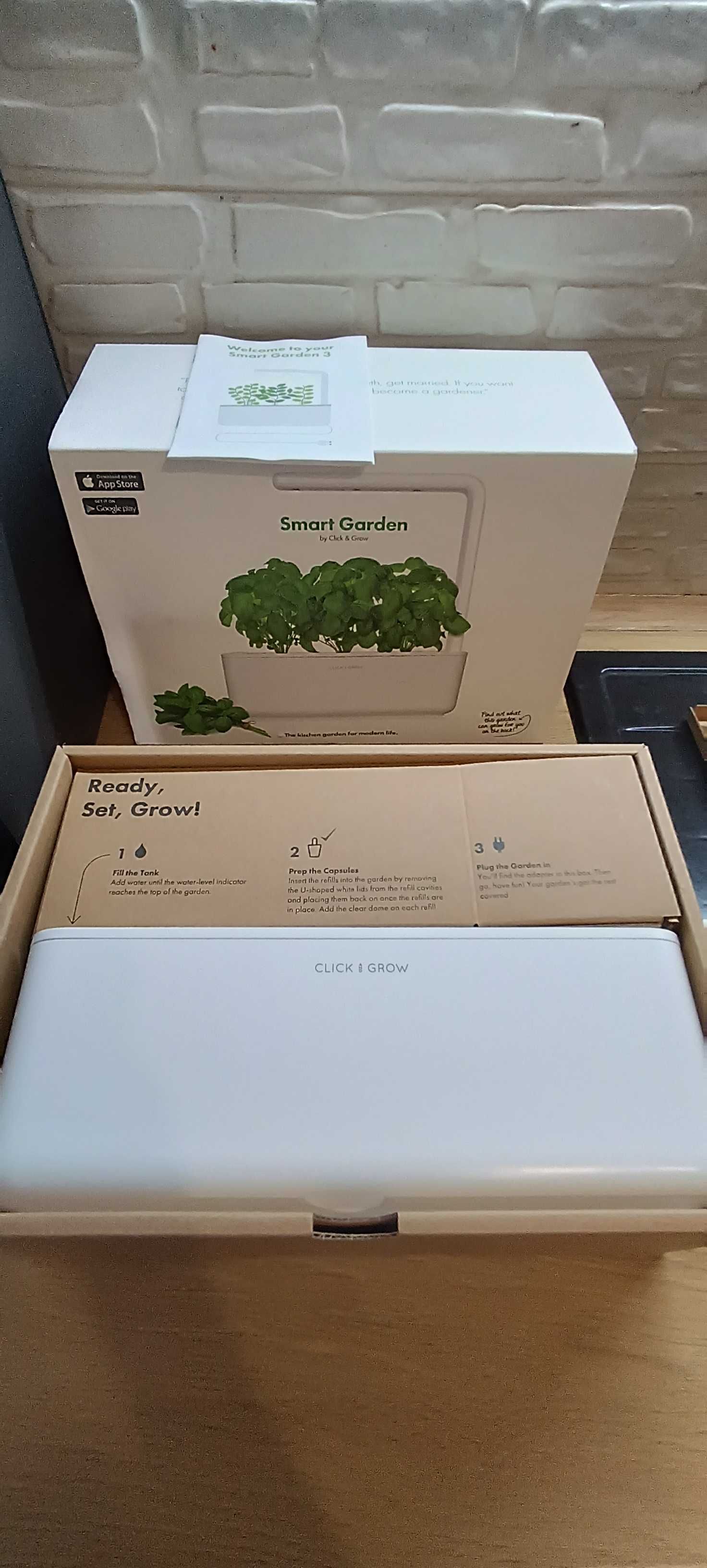 Смарт саксия Click and Grow - Smart Garden 3, 8W, бяла