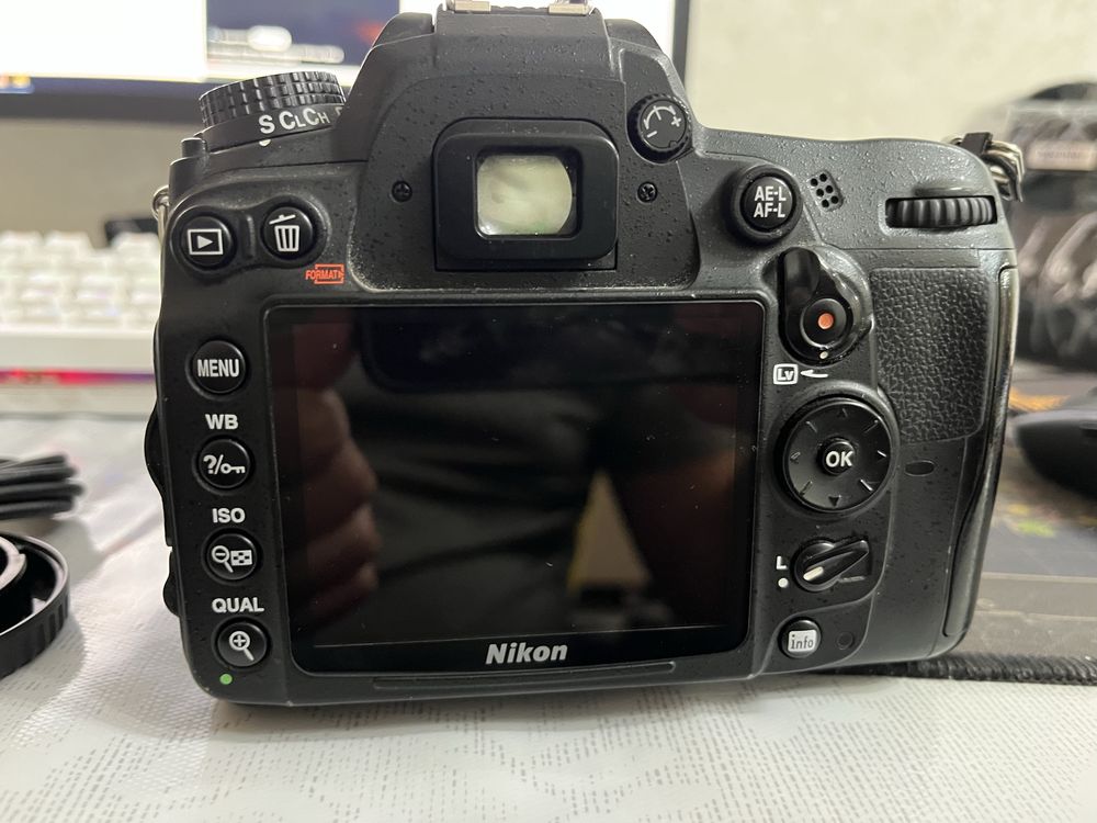 Nikon d7000 с коробкой