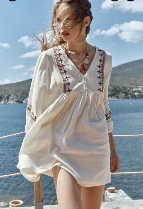 Платье Zara с этикеткой