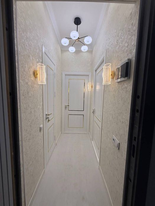 ПРОДАЕТСЯ  1 Ком квартира в престижном ЖК Хон Сарой куйлюк массив 3