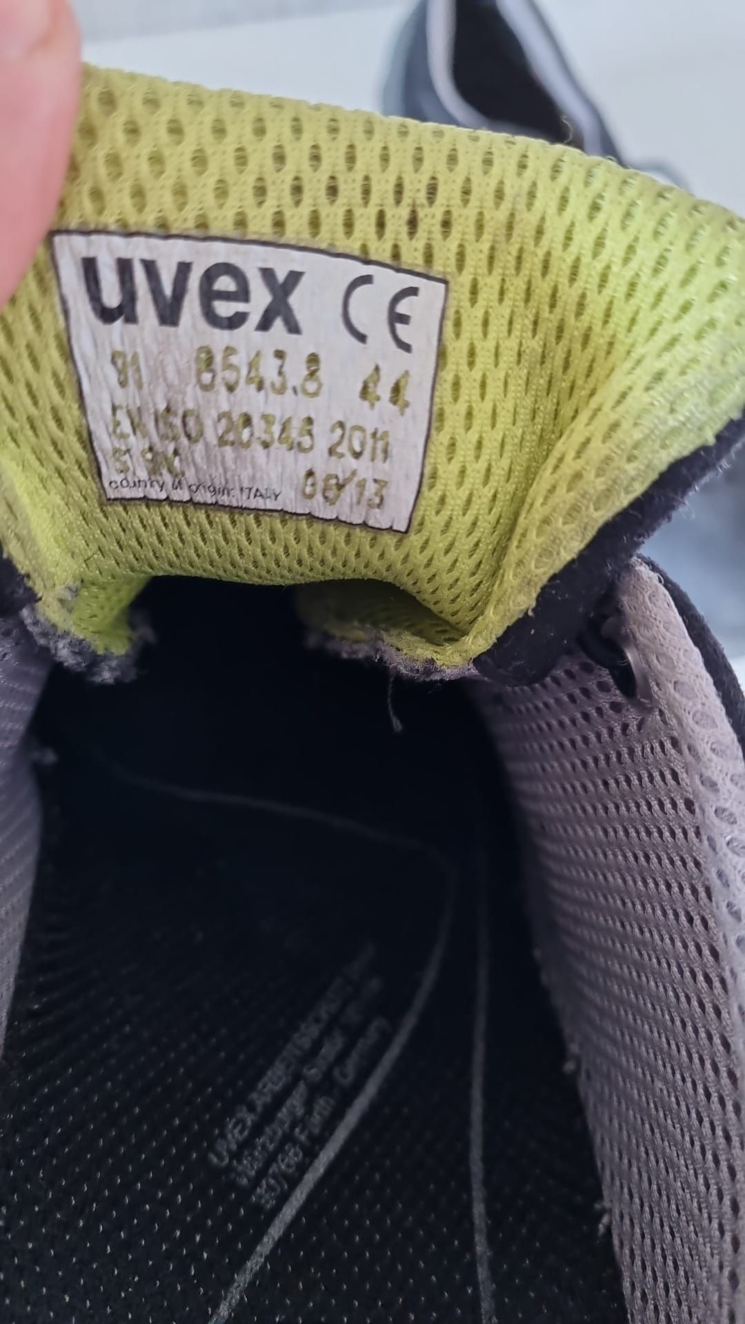 Pantofi protecție UVEX S1 SRC ESD (bombeu xenova) mărime 44