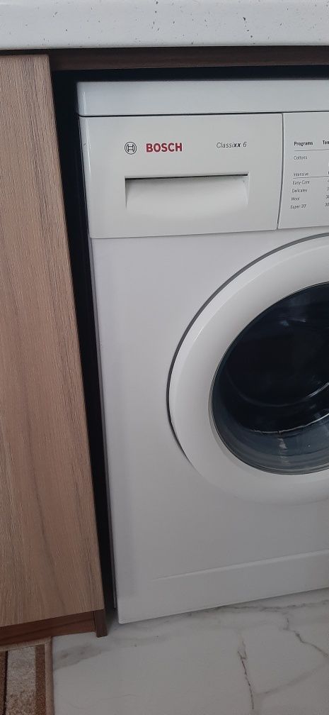 Пералня BOSCH работеща