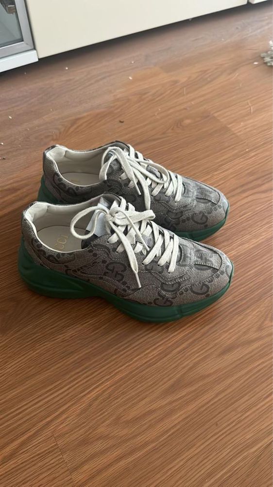 Gucci rhyton sneakers