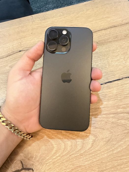 Iphone 16 pro max 256 gb / 96% baterie