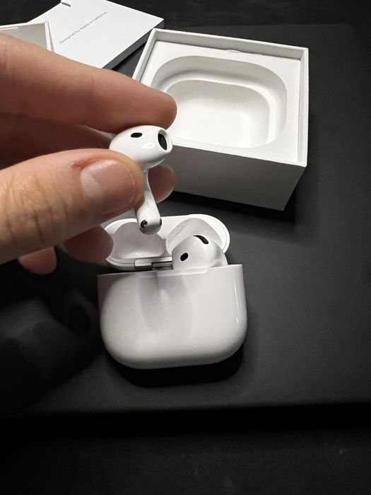 Airpods Gen. 4 Noise Cancellation originale cu garantie activa