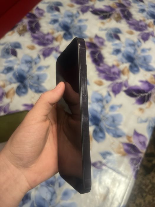 Продам айфон 14 про макс