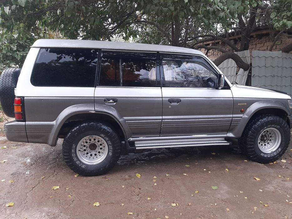 Mitsubishi pajero