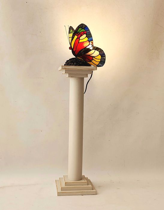 Лампа Tiffany стил – червена пеперуда