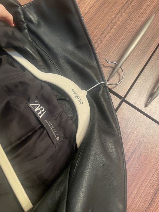 Дамски кожено яке Zara от еко кожа