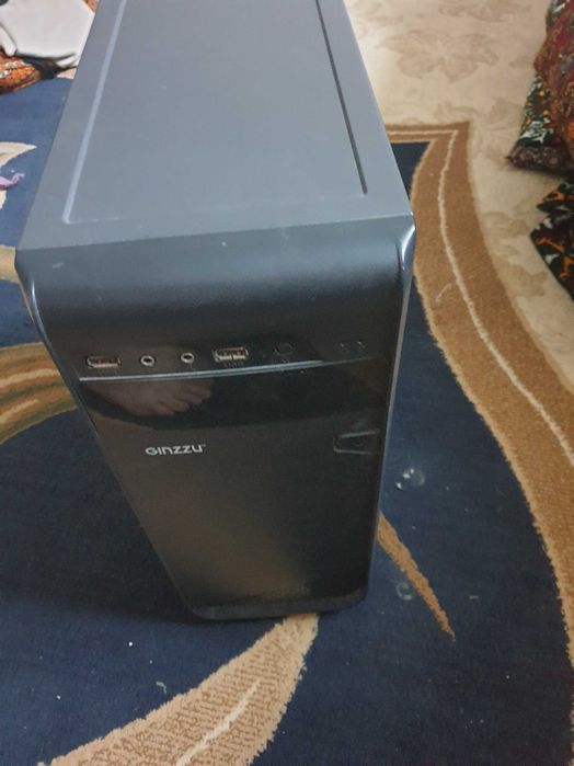 Keys sotiladi blok pitaniyasi 400 W bilan birga