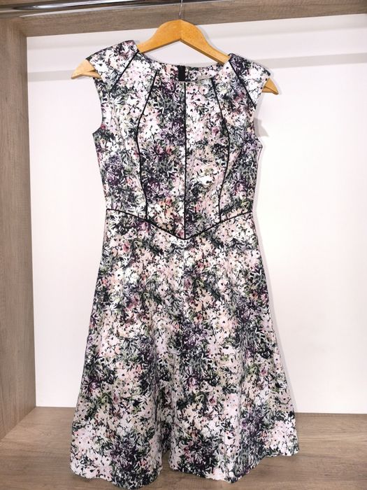 Къса разкроена рокля Orsay