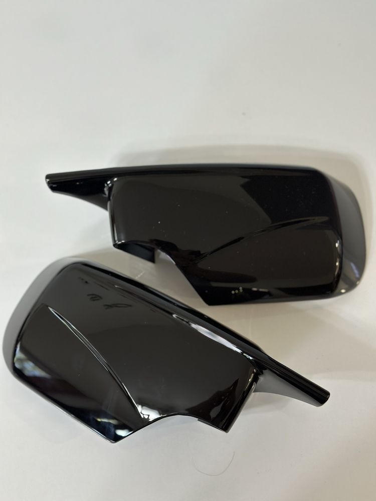 Черен гланц и карбон капаци за огледала BMW E46