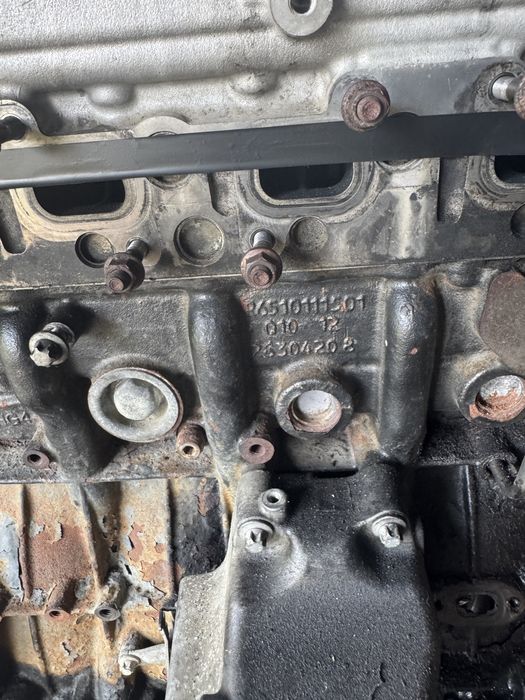 Motor OM 651, chiulasa