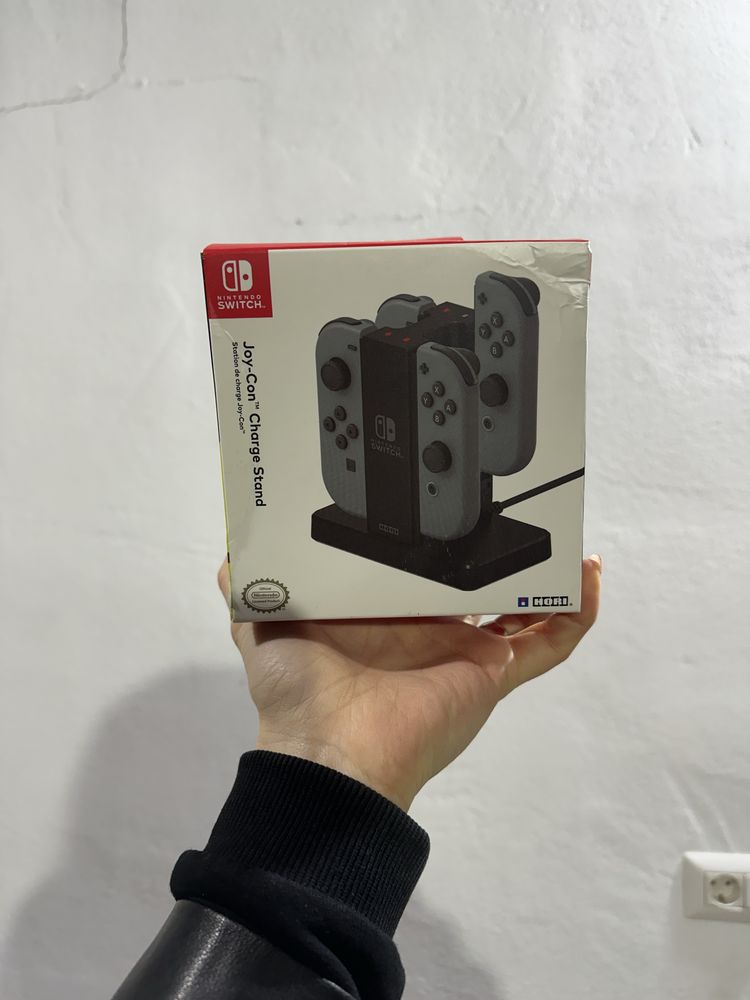 Stand reincarcare Hori Joy-Con pentru Nintendo Switch