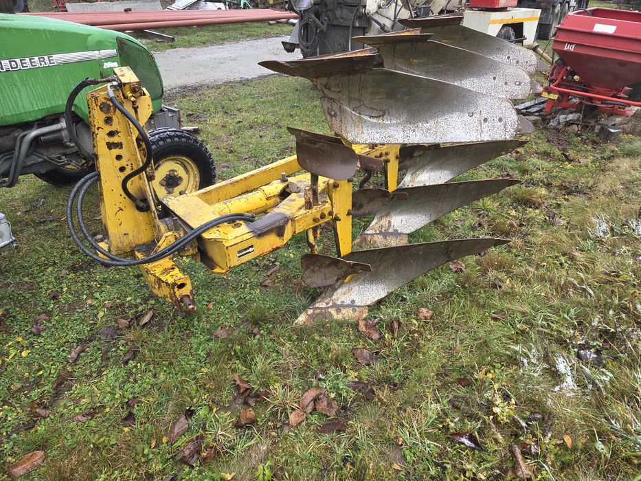 Plug reversibil trei brezde