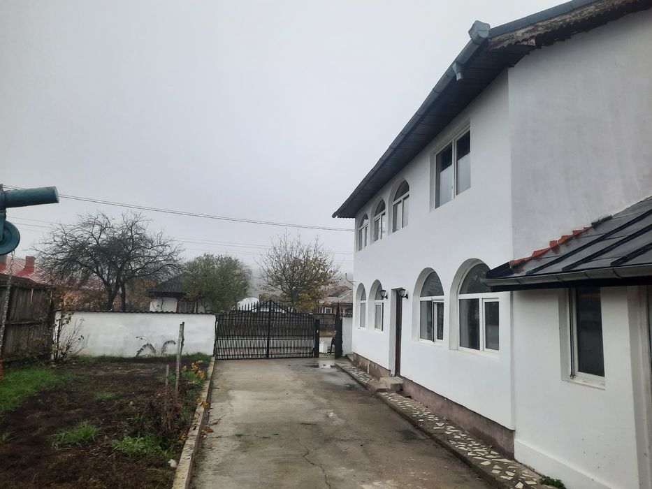 Casa de vanzare 6 camere