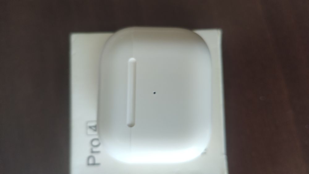 Продавам два комплекта безжични слушалки