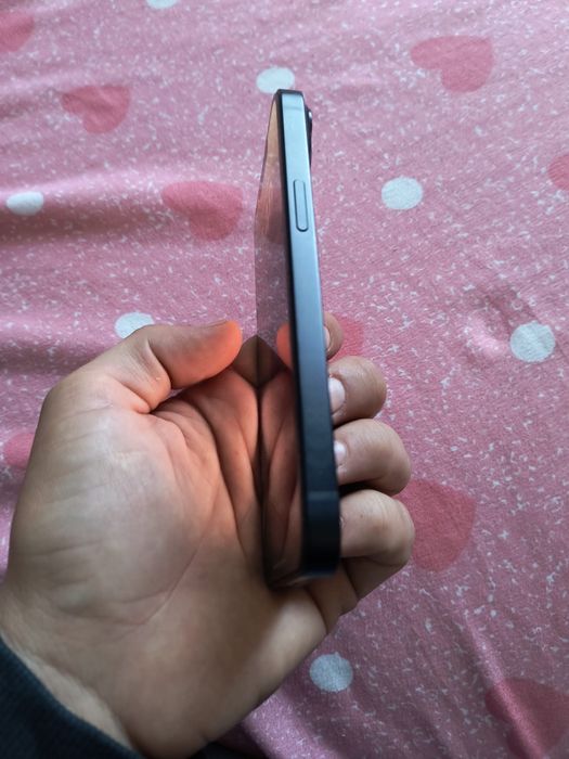 Vand iphone 14 impecabil