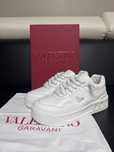 Valentino Garavani One Stud XL 41