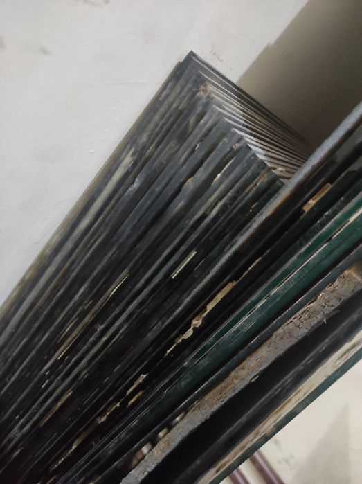 Зеркала по 1200 тенге. Высота 110, ширина 70