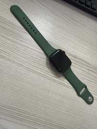 Часы Apple Watch 7