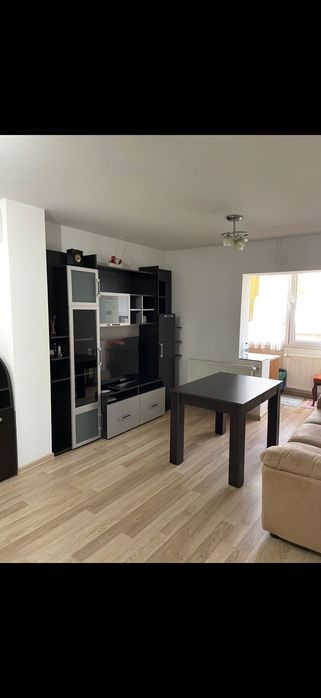 Vând apartament 3 camere,CENTRU(bloc Fortuna)