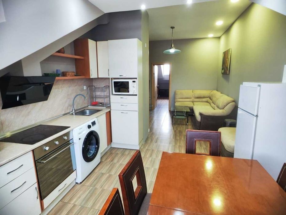 Продава се Тристаен апартамент в София, Център - 73 кв.м за 2398 €/кв.м - Снимка #1