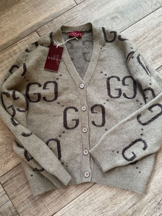 Дамска жилетка нова