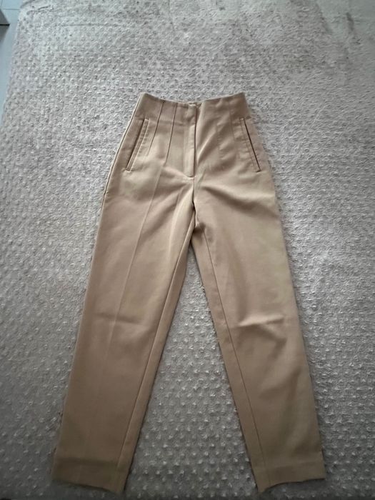 Дамски панталон с висока талия