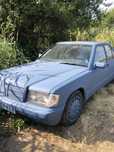 Два броя на части Мерцедес Е190 Mercedes E190 2000 куб.
